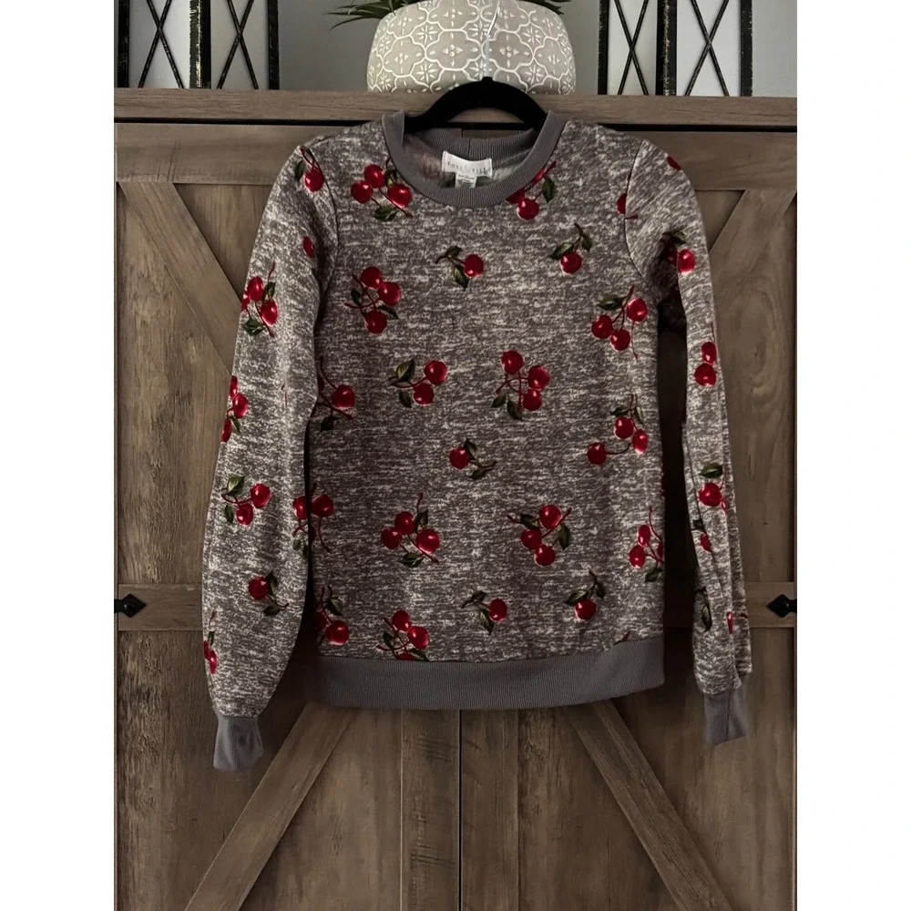 Full Tilt Girls XS Gray Heathered Cherry Print Long Sleeve Crewneck Sweatshirt
